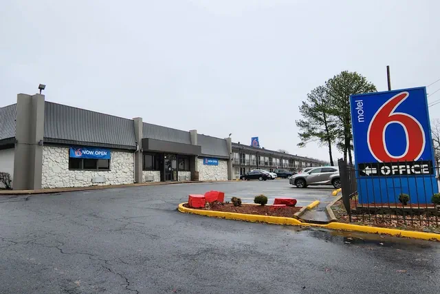 Photo 1 - Motel 6 North Little Rock, AR