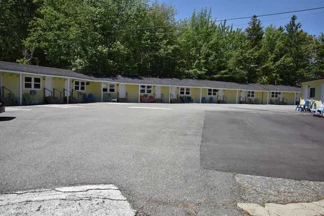 Photo 1 - Robbins Motel