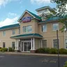 Photo 1 - Howard Johnson Hotel by Wyndham Toms River