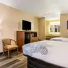 Photo 10 - SureStay Plus Hotel By Best Western Poteau