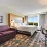 Photo 3 - Holiday Inn Chicago Nw Crystal Lk Conv Ctr, an IHG Hotel
