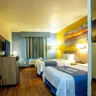 Photo 4 - Days Inn & Suites by Wyndham Houston North/Aldine