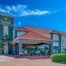 Photo 1 - La Quinta Inn & Suites by Wyndham Alamo - McAllen East