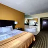 Photo 9 - Days Inn & Suites by Wyndham Sam Houston Tollway